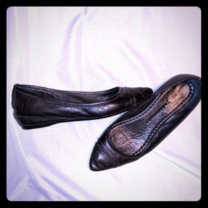 2 Pairs Frye Regina Flats